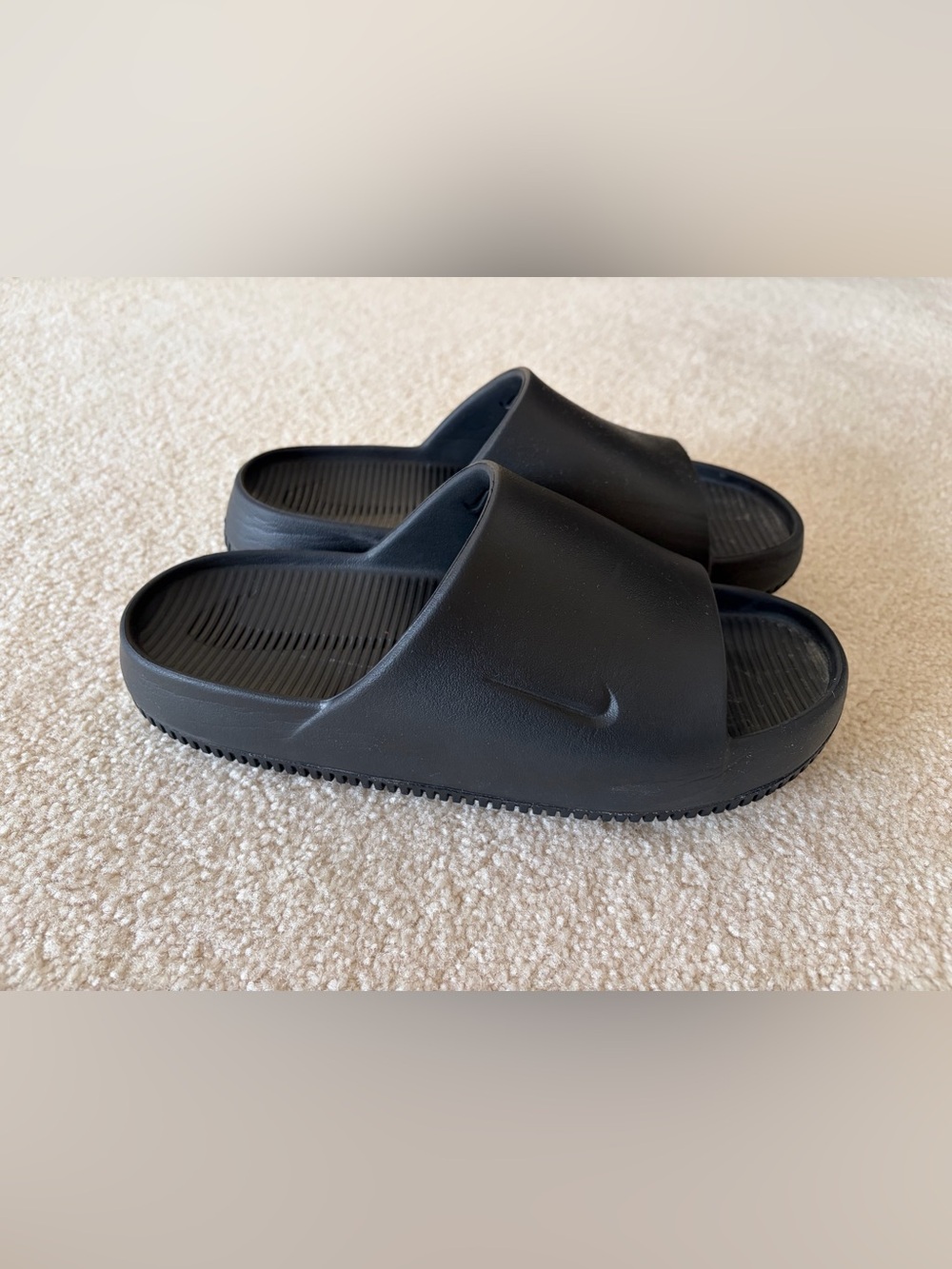 Nike Women’s Black Slide
